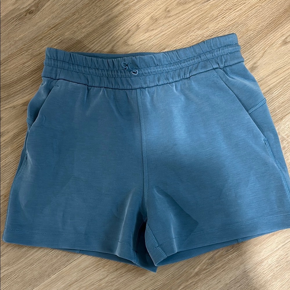 Lululemon Athletica Softstreme High-Rise Short 4"